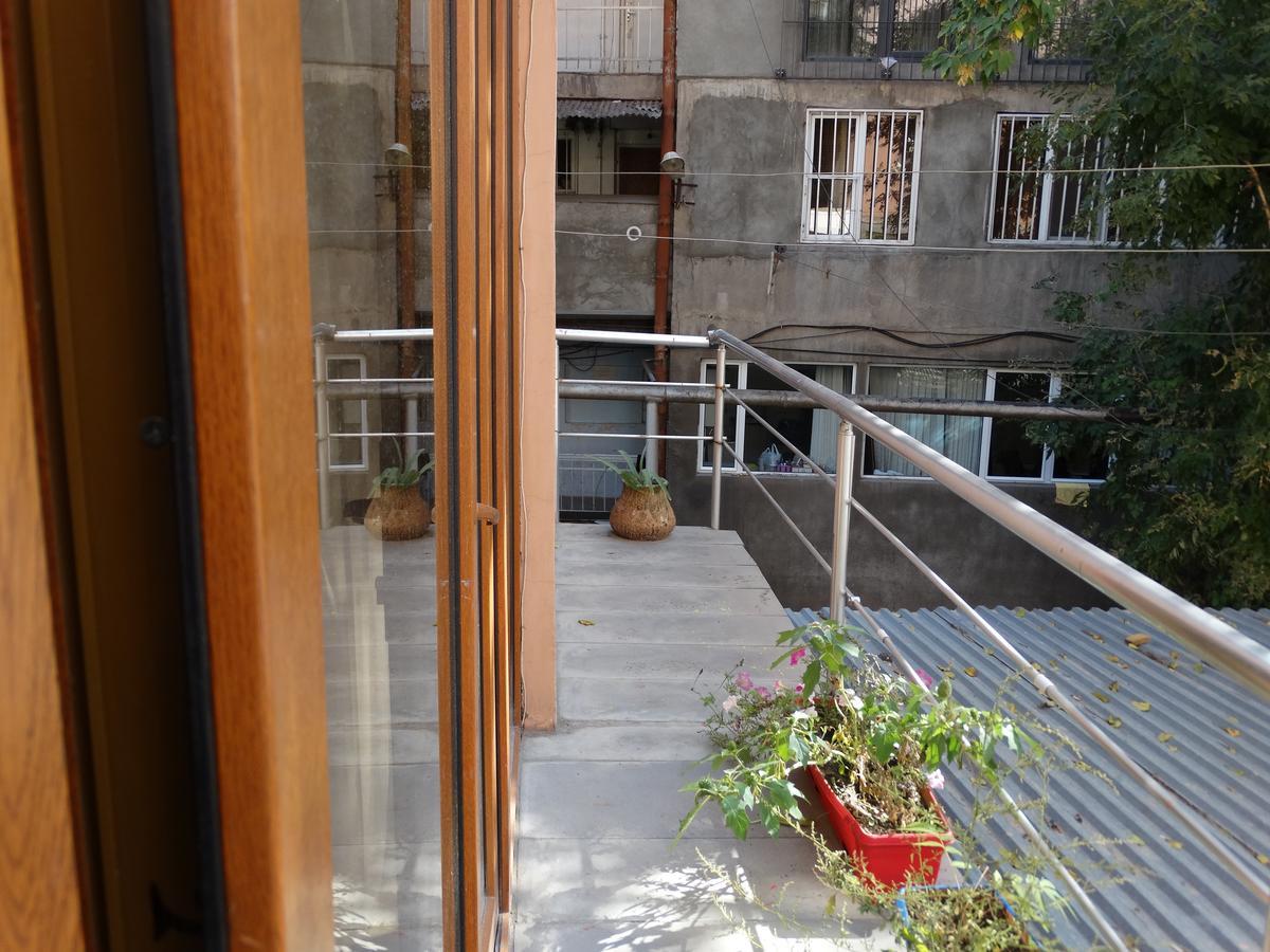 Destiny 1 Hostel Ereván Exterior foto