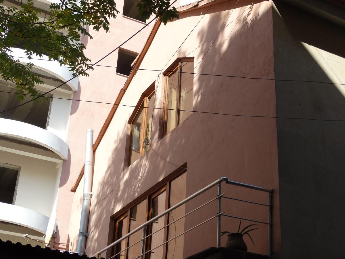 Destiny 1 Hostel Ereván Exterior foto