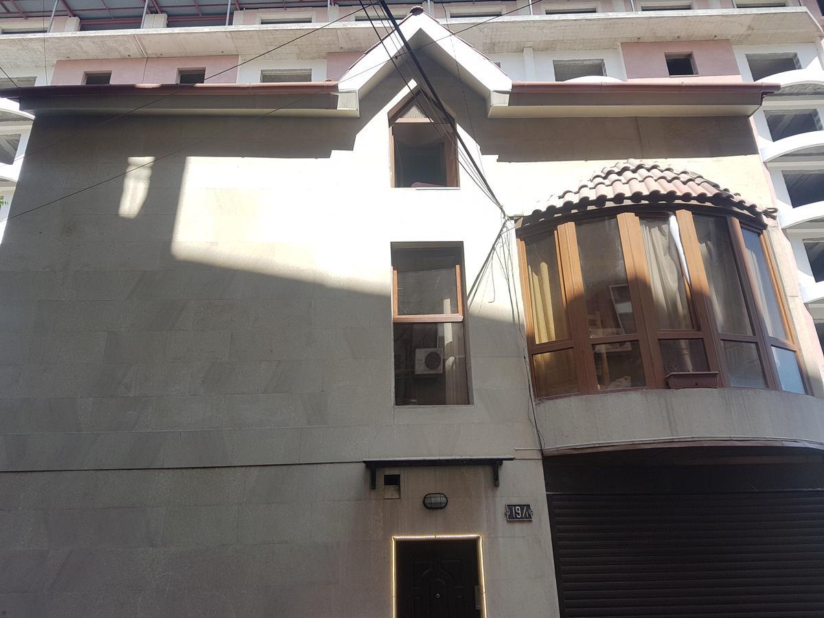 Destiny 1 Hostel Ereván Exterior foto